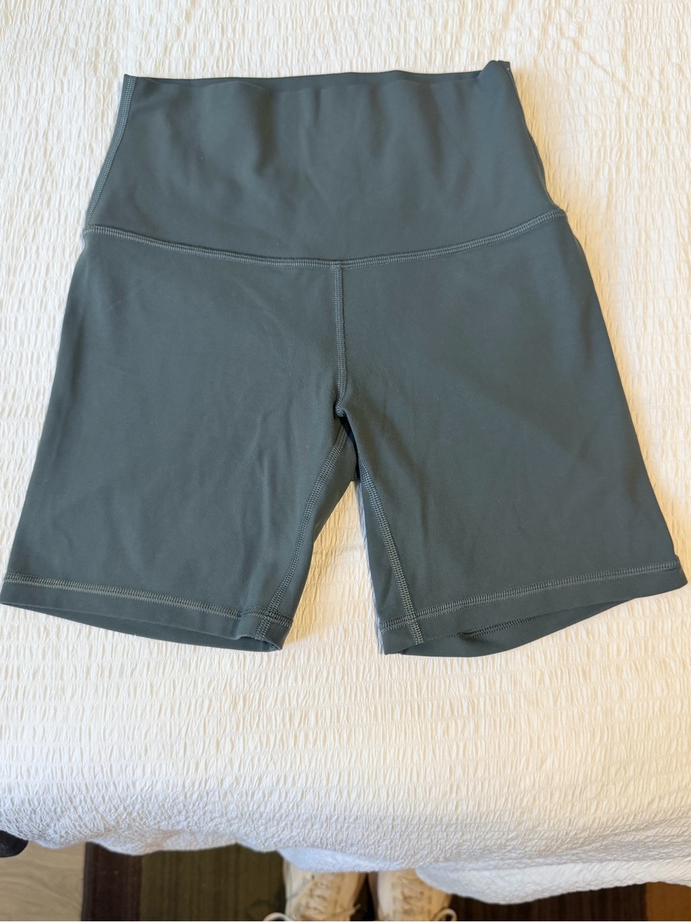 Lululemon Align High-Rise Short 6" *Grey Sage - Size 4 (Buttery Soft Nulu)